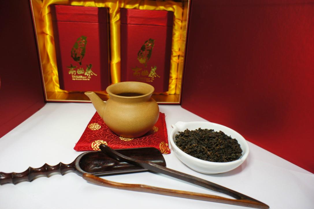 Taiwan  Hand-baked black tea