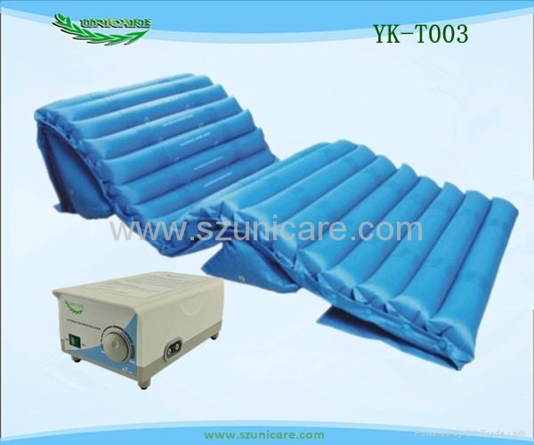 Alternating pressure mattress, medical air mattress and pump