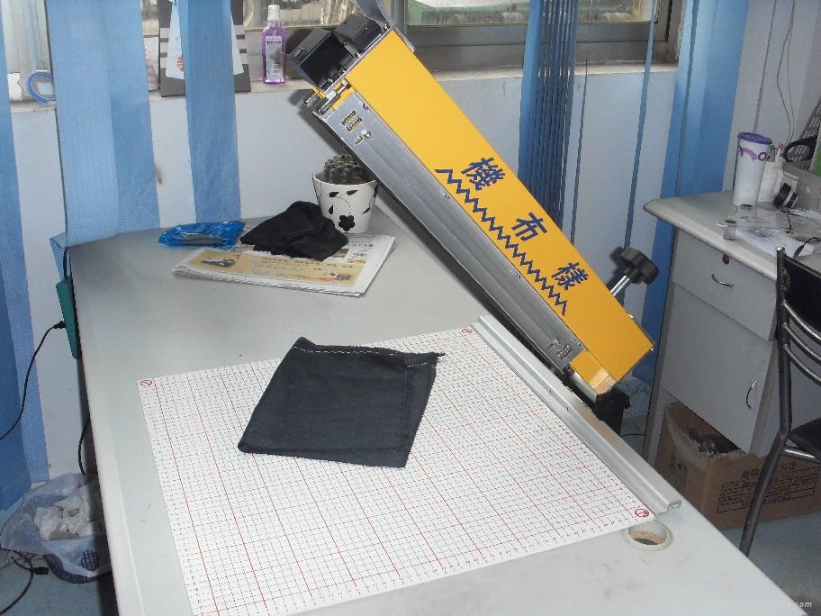 cheap and effective mini fabric sample cutting machine
