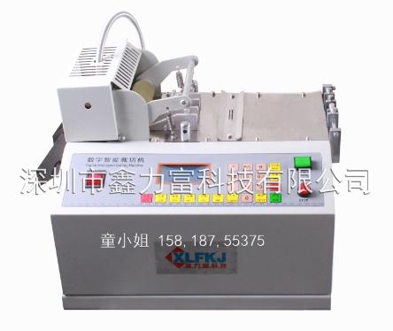 Elastic webbing strip cutting machine with high speed and high precision