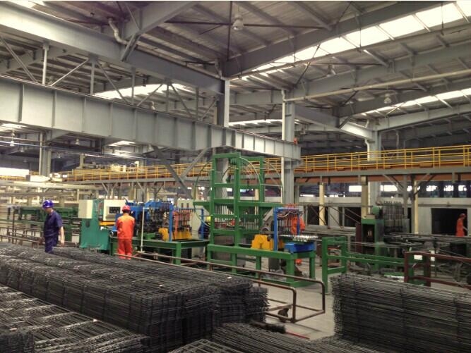 automatic wire mesh welding line(type C line bar coiled, cross bar pre-cut)